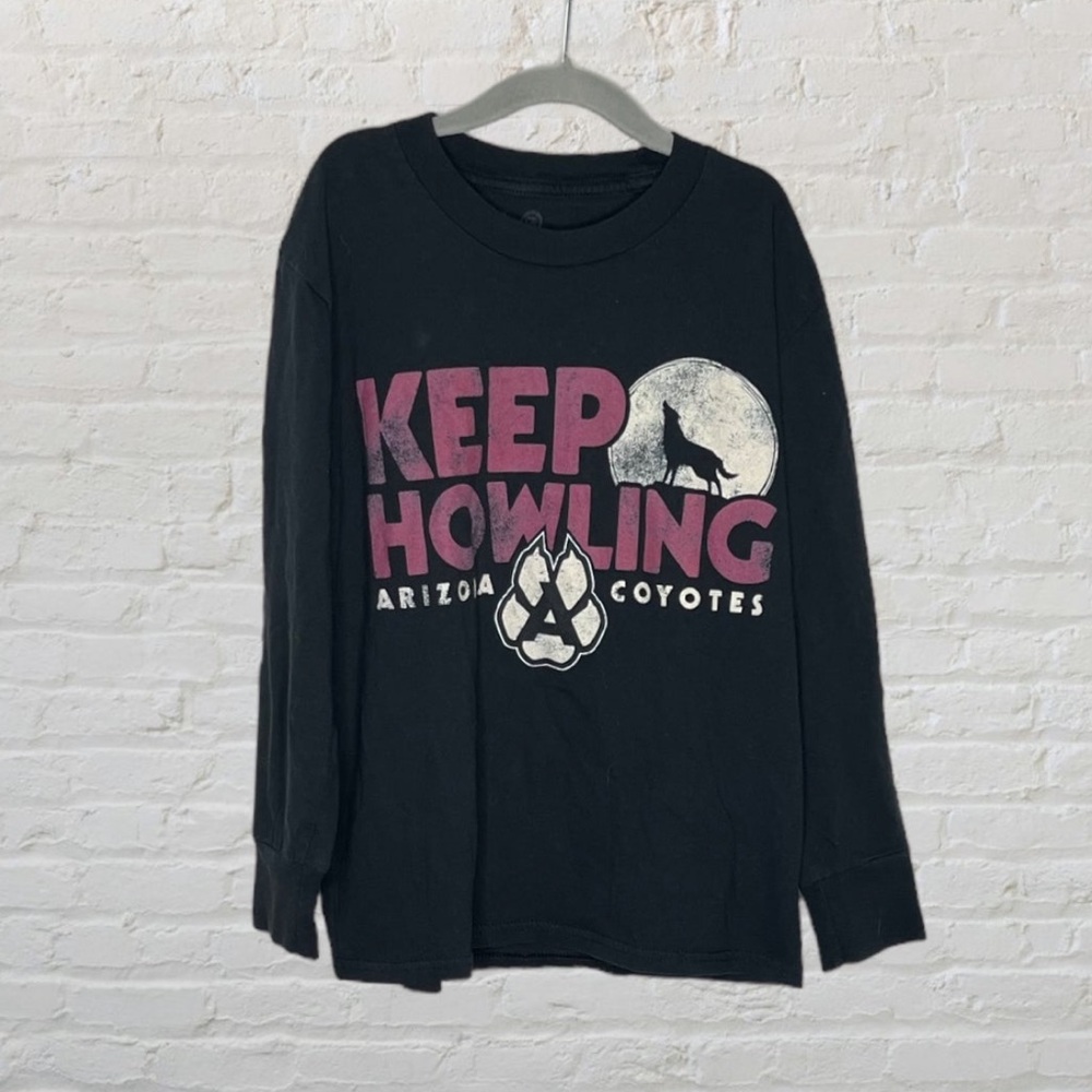 Fanatics 'Keep Howling' Arizona Coyotes Long-Sleeve